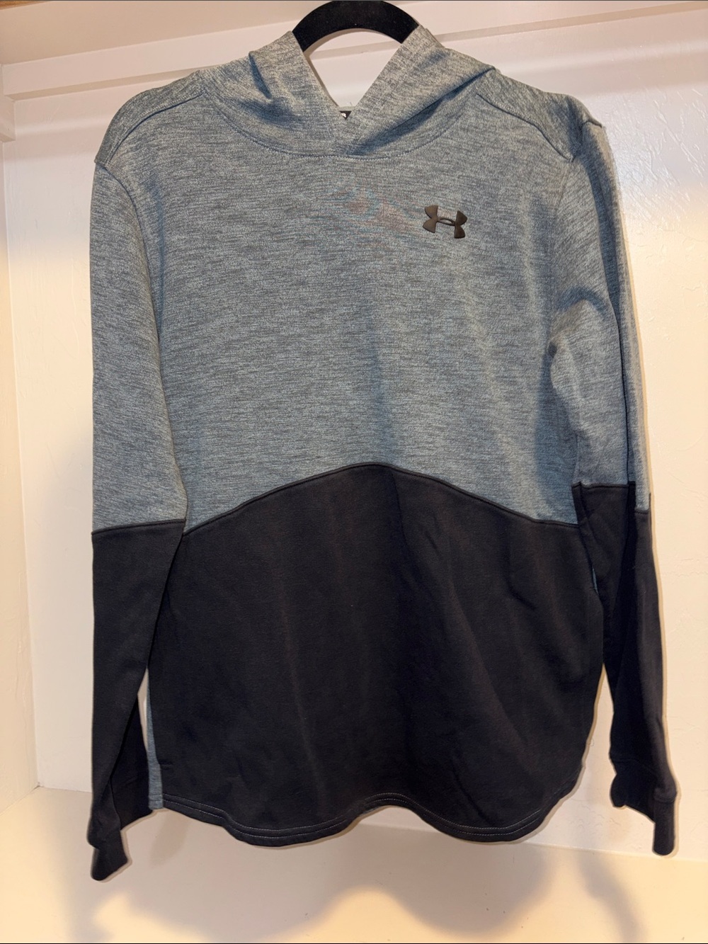 Under Armour Gray and Black Colorblock Pullover Hooded Sweatshirt
